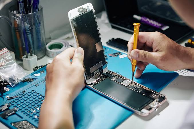 Mobile phone repairing in GREATER NOIDA — MOBILE WALA